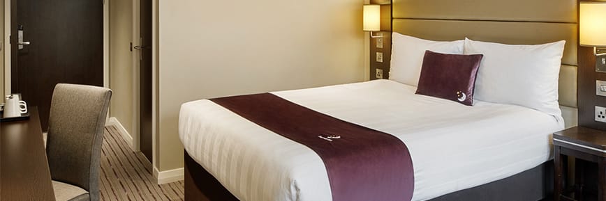 Get Free £10 Gift Card with Bookings Over £140 | Premier Inn Voucher